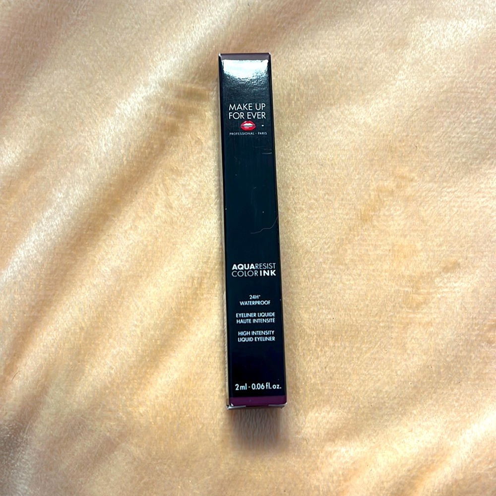 Makeup Forever AQUA RESIST WATERPROOF HIGH-INTENSITY LIQUID EYELINER -matte plum
